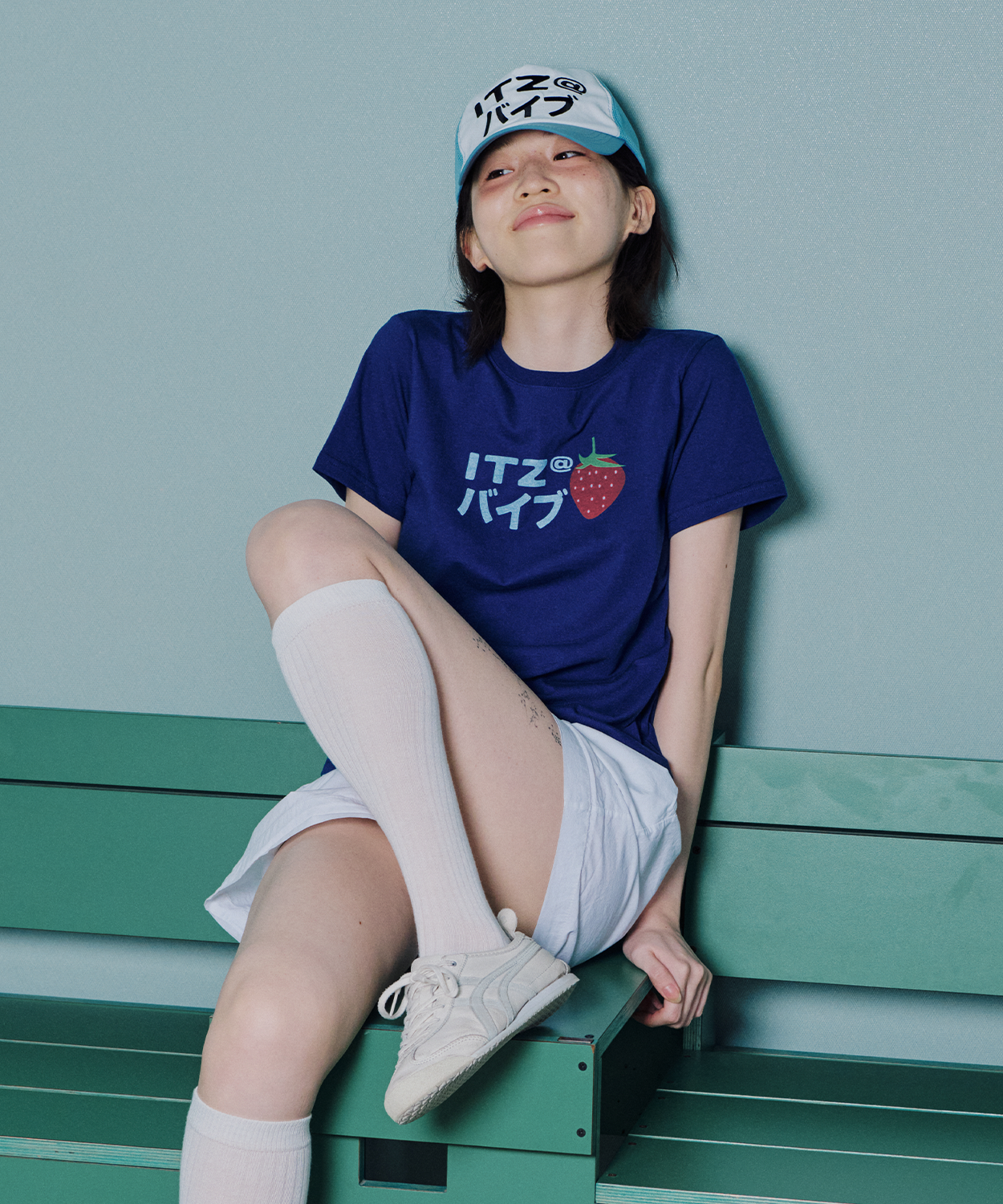 【ITZAVIBE】25ss STRAWBERRY LOGO T SHIRT MUSINSA | ITZAVIBE STRAWBERRY LOGO SLIM T SHIRT - WHITE