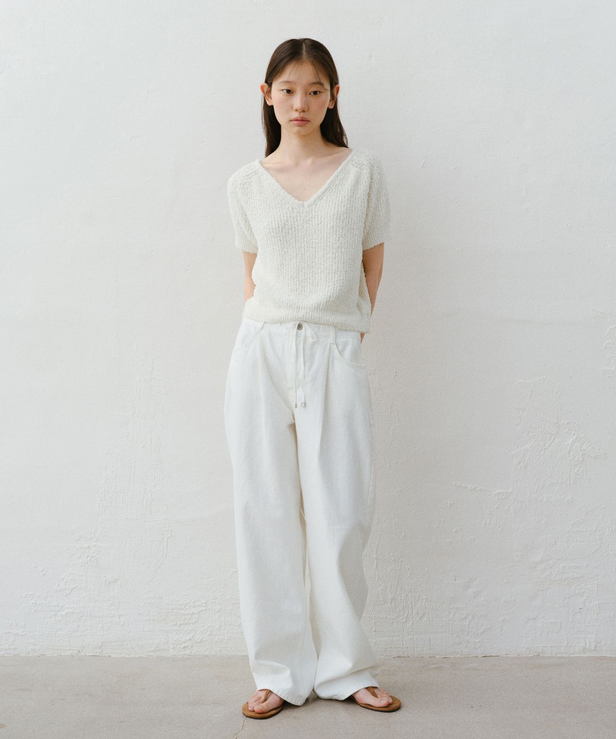 유라고(URAGO) Boucle V-neck half knit