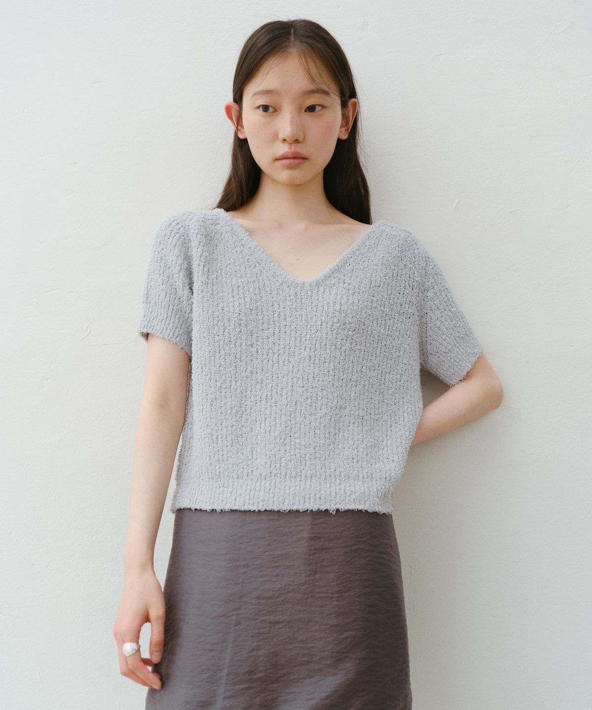 유라고(URAGO) Boucle V-neck half knit