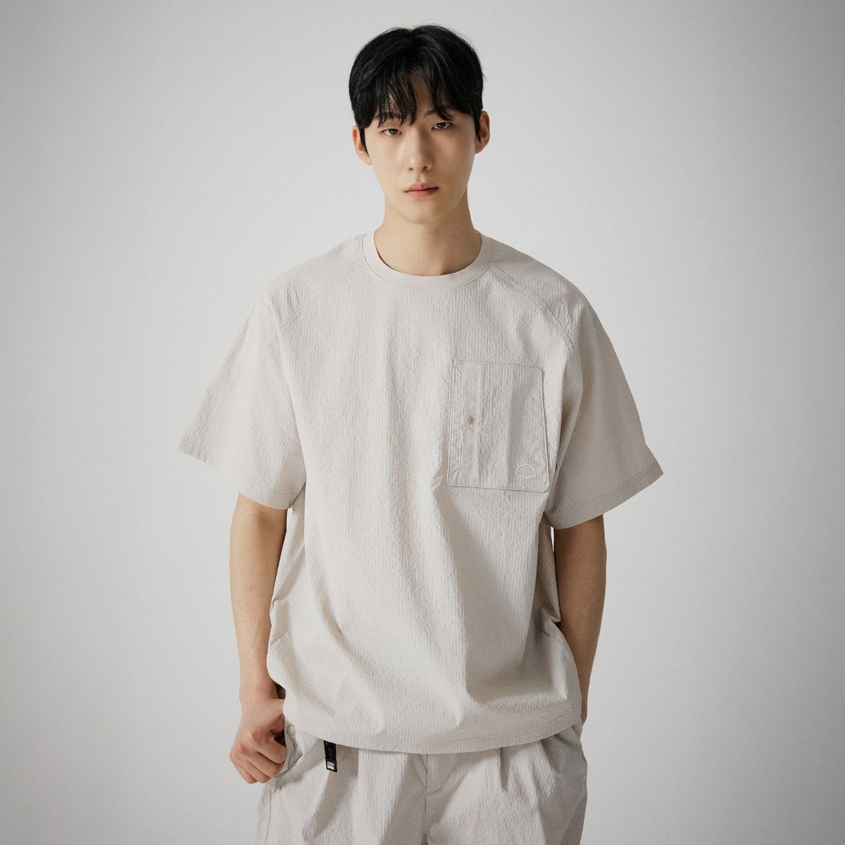 제로그램(ZEROGRAM) 니블혼 시어서커 포켓 반팔 티셔츠