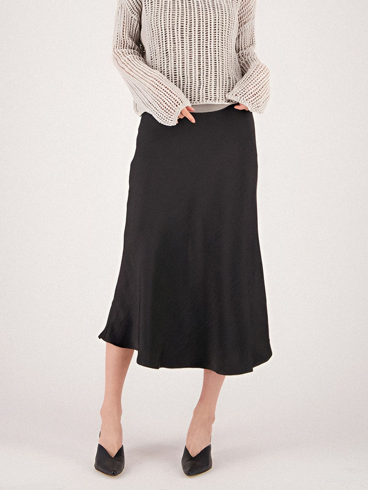 아쿠드(ACUD) Satin A-line Skirt _Black