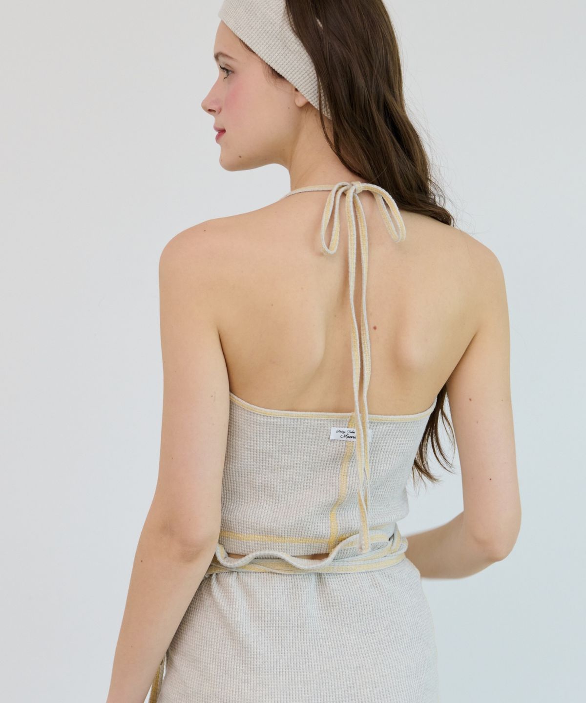 무니쉬(MOONISH) Sunny Garden Halter Top - Oatmeal
