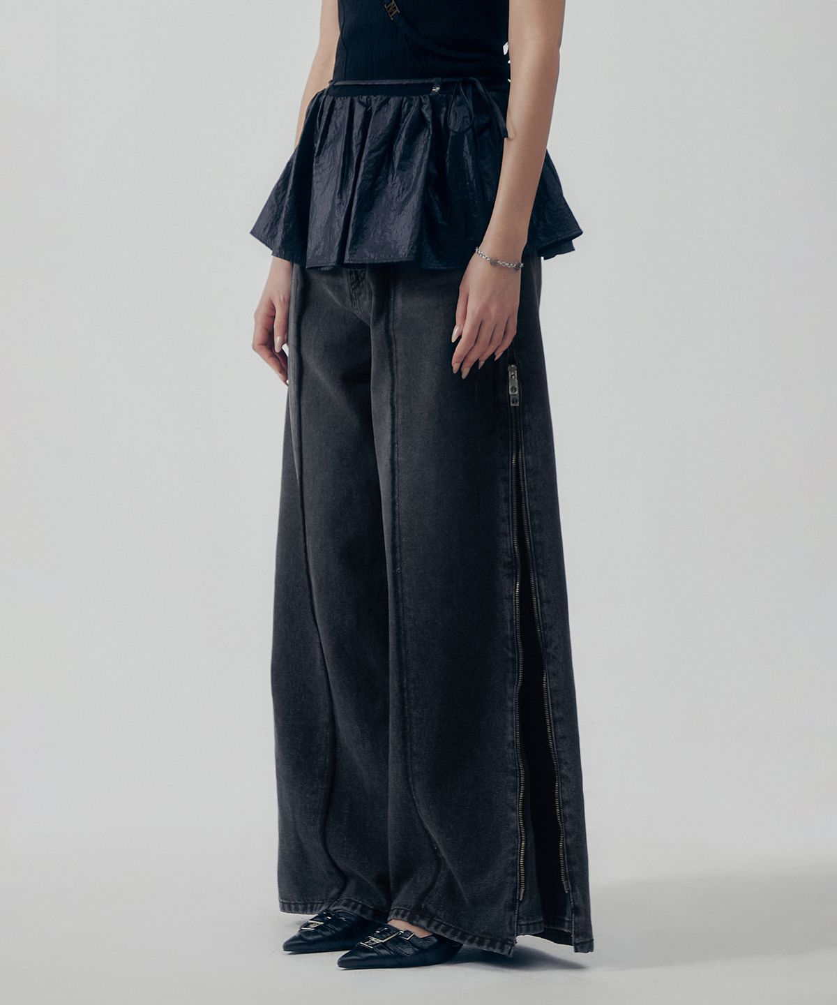트리밍버드(TREEMINGBIRD) Glossy Layered Skirt [ Black ]