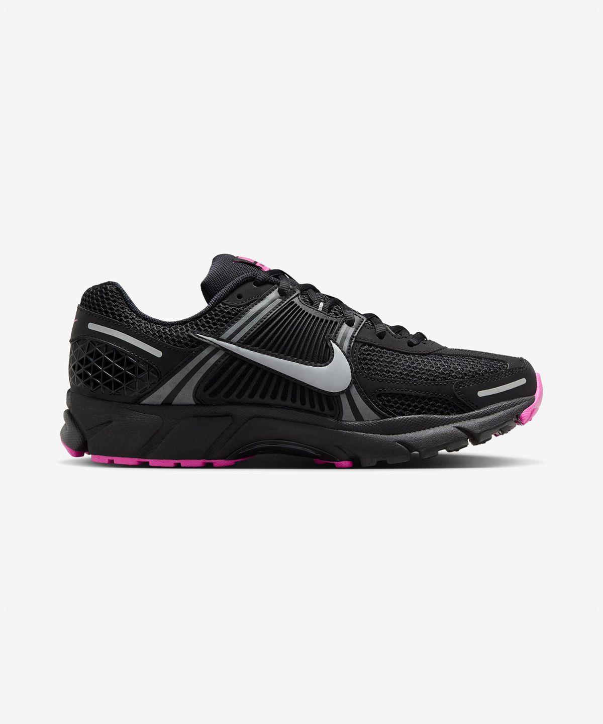 나이키(NIKE) 줌 보메로 5 M - 블랙:앤트러사이트:핑크 블라스트:메탈릭 플래티넘 / FB9149-004