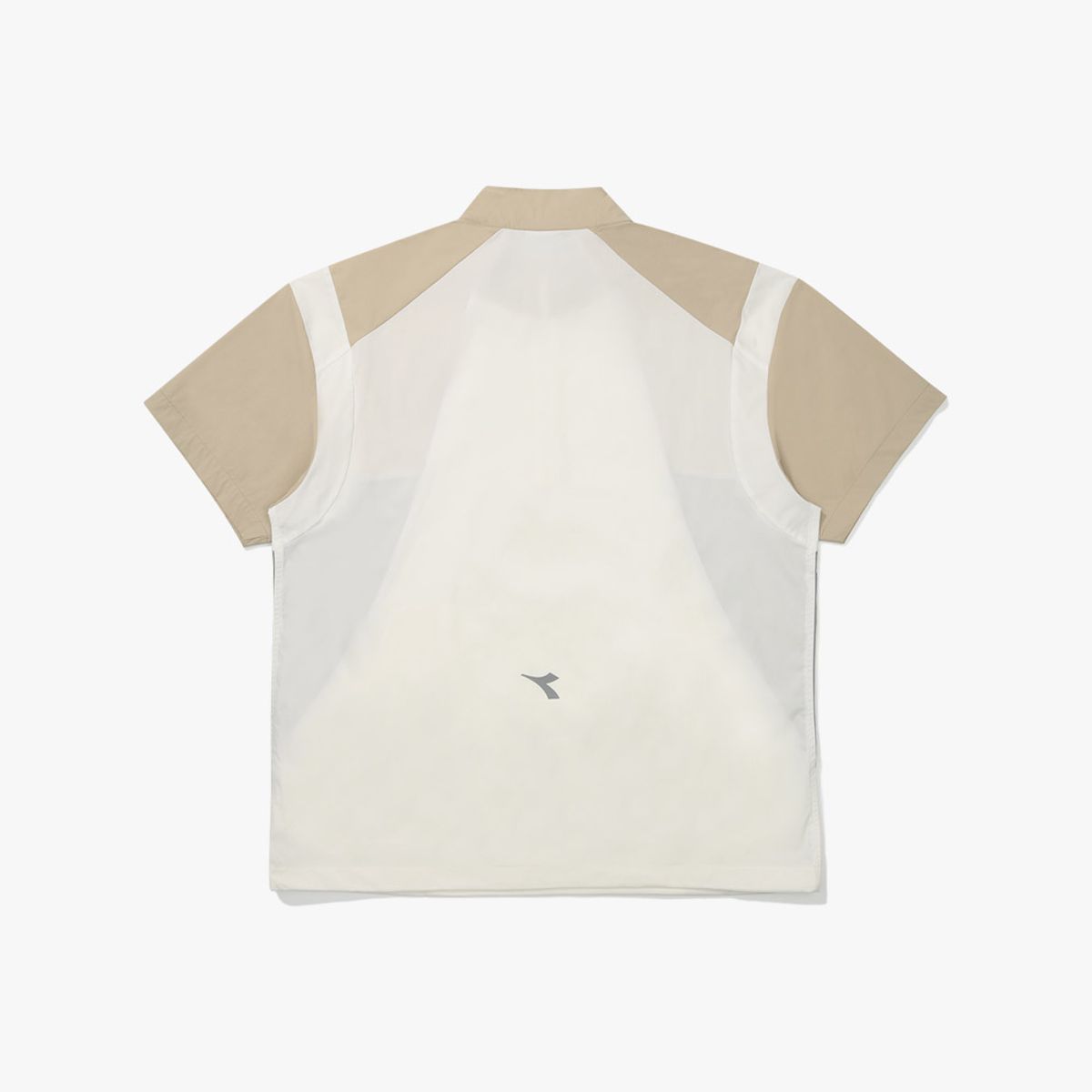디아도라(diadora) 아쿠아듄 스트레치 우븐 반팔 아노락 BEIGE