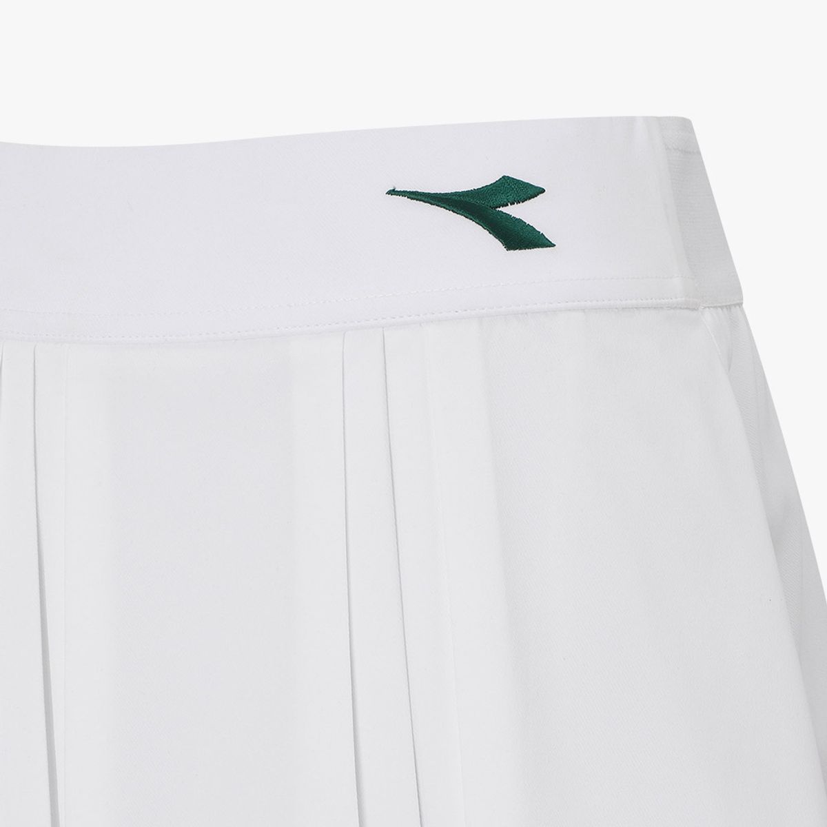 디아도라(diadora) 클래식 플리츠 스커트 WHITE