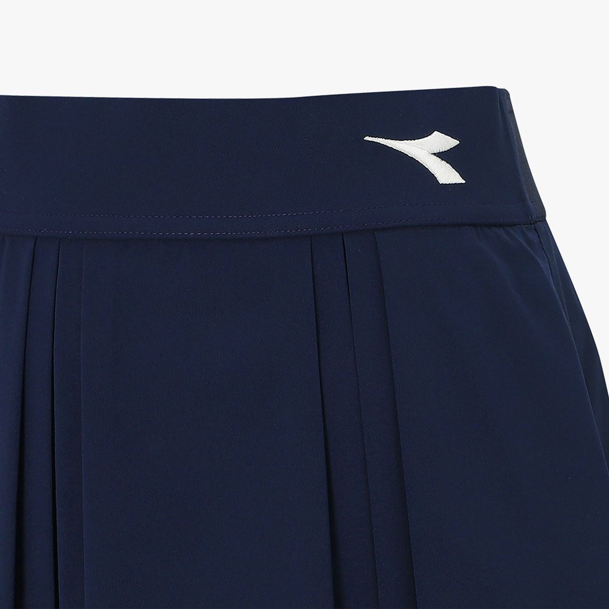디아도라(diadora) 클래식 플리츠 스커트 NAVY
