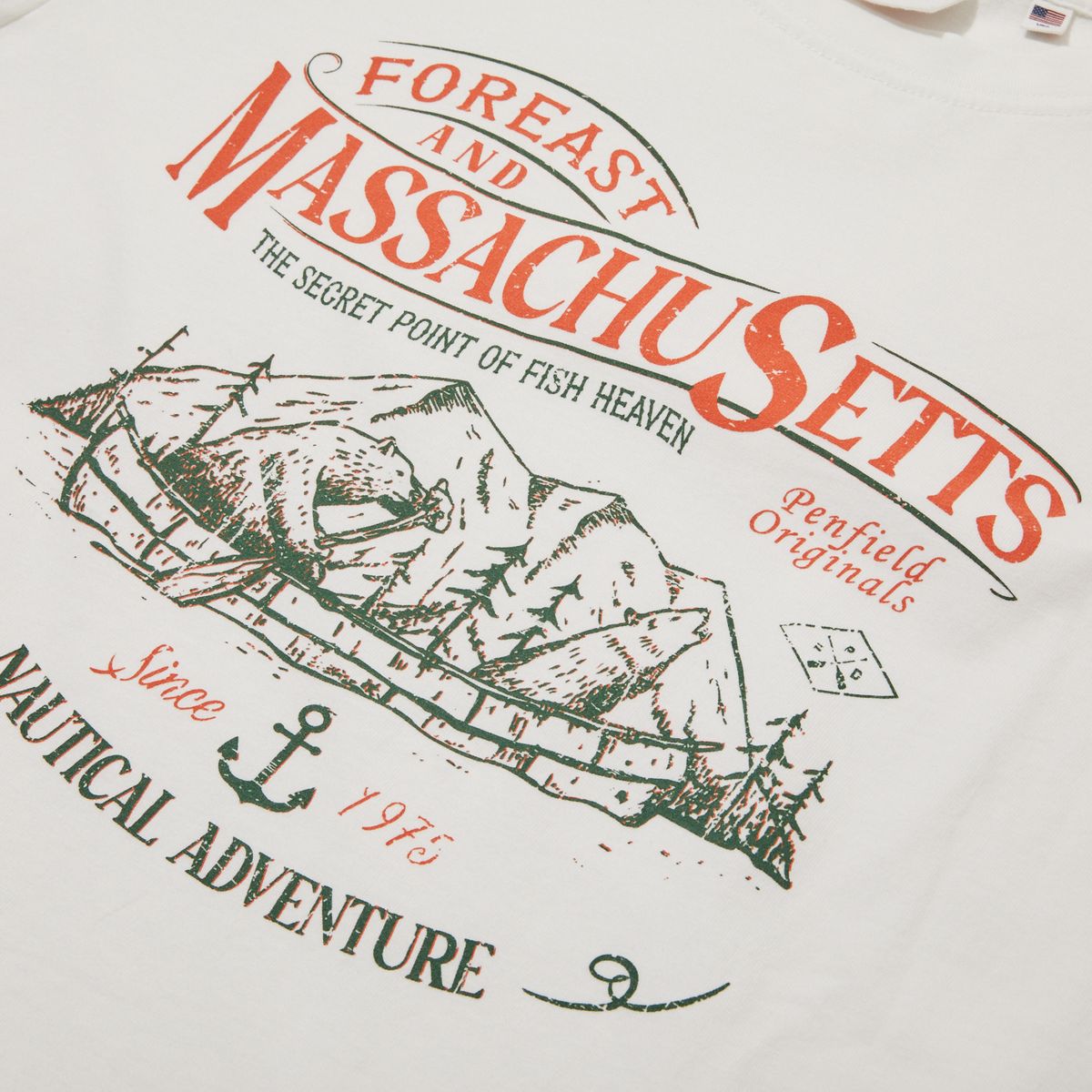 펜필드(PENFIELD) 메사추세츠 그래픽 워시드 빈티지 반팔티 화이트_FR2KT97U