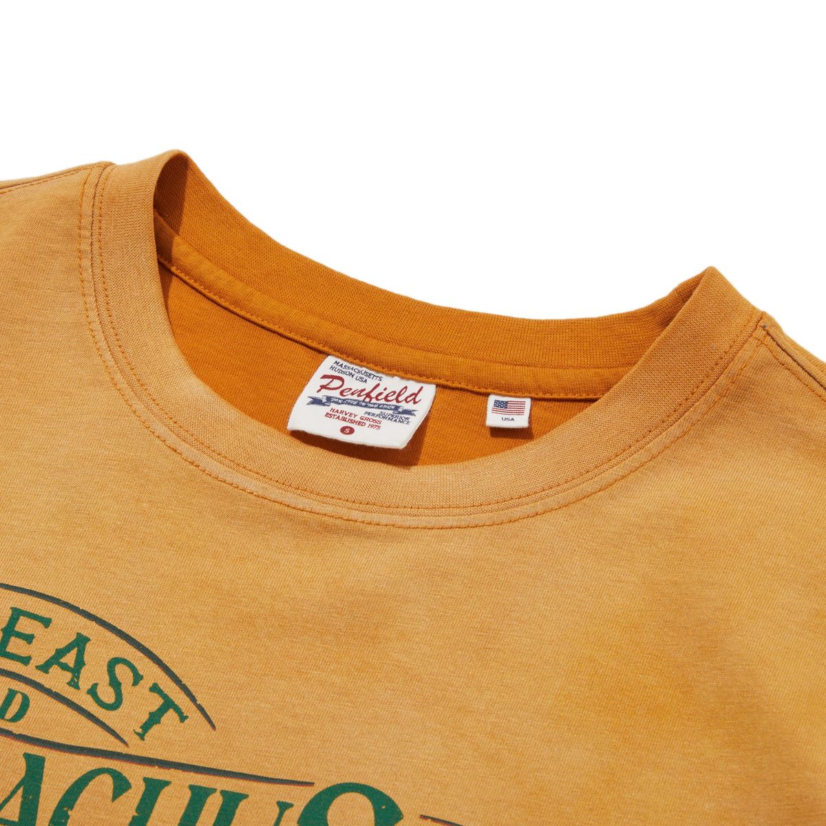 펜필드(PENFIELD) 메사추세츠 그래픽 워시드 빈티지 반팔티 머스타드_FR2KT98U