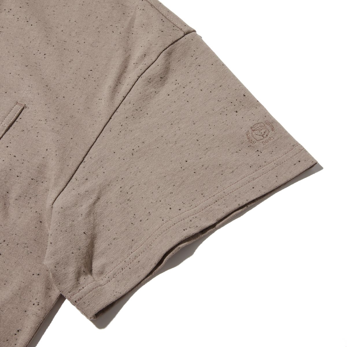 펜필드(PENFIELD) 네티컬 자수 네프사 반팔티 브라운_FR2KT39U