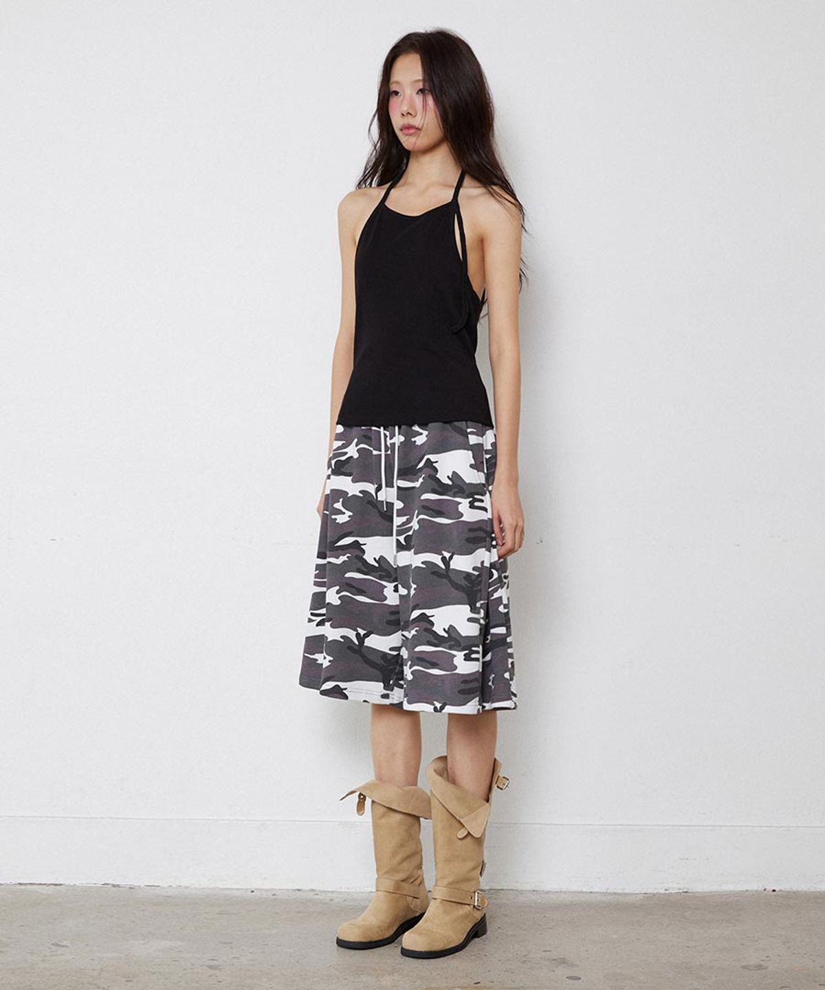 렌세(RENSE) Button Halter Lay-up Sleeveless Black