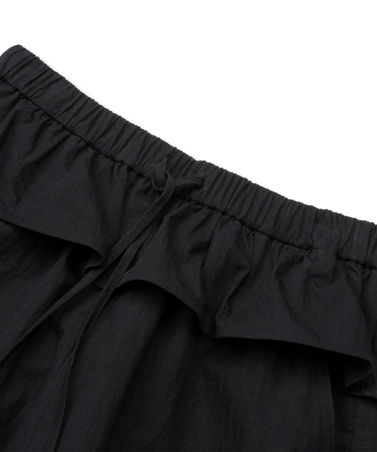 도프셉(DOFFSEPT) Frill Edge Nylon Pants in Black