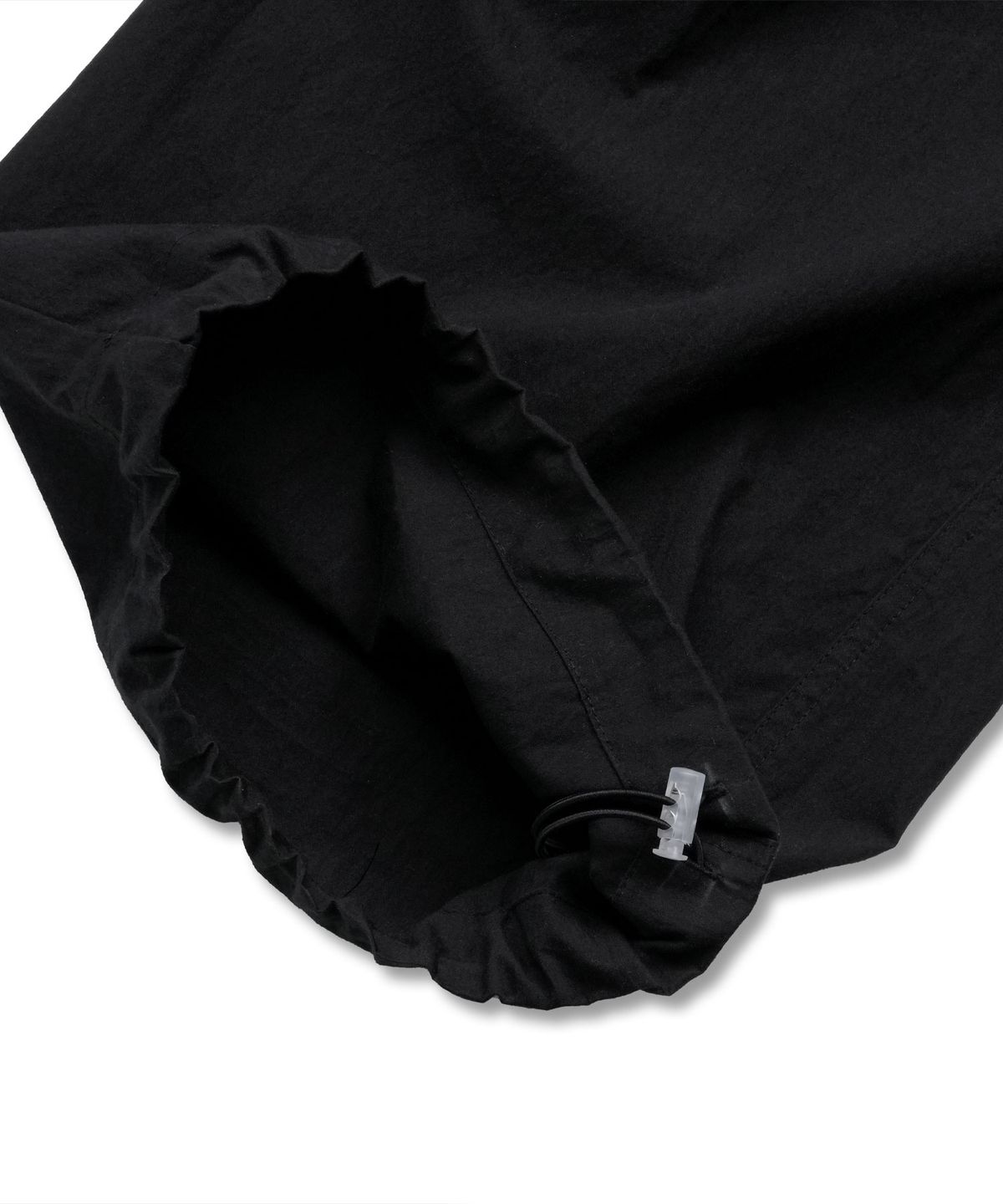 도프셉(DOFFSEPT) Frill Edge Nylon Pants in Black