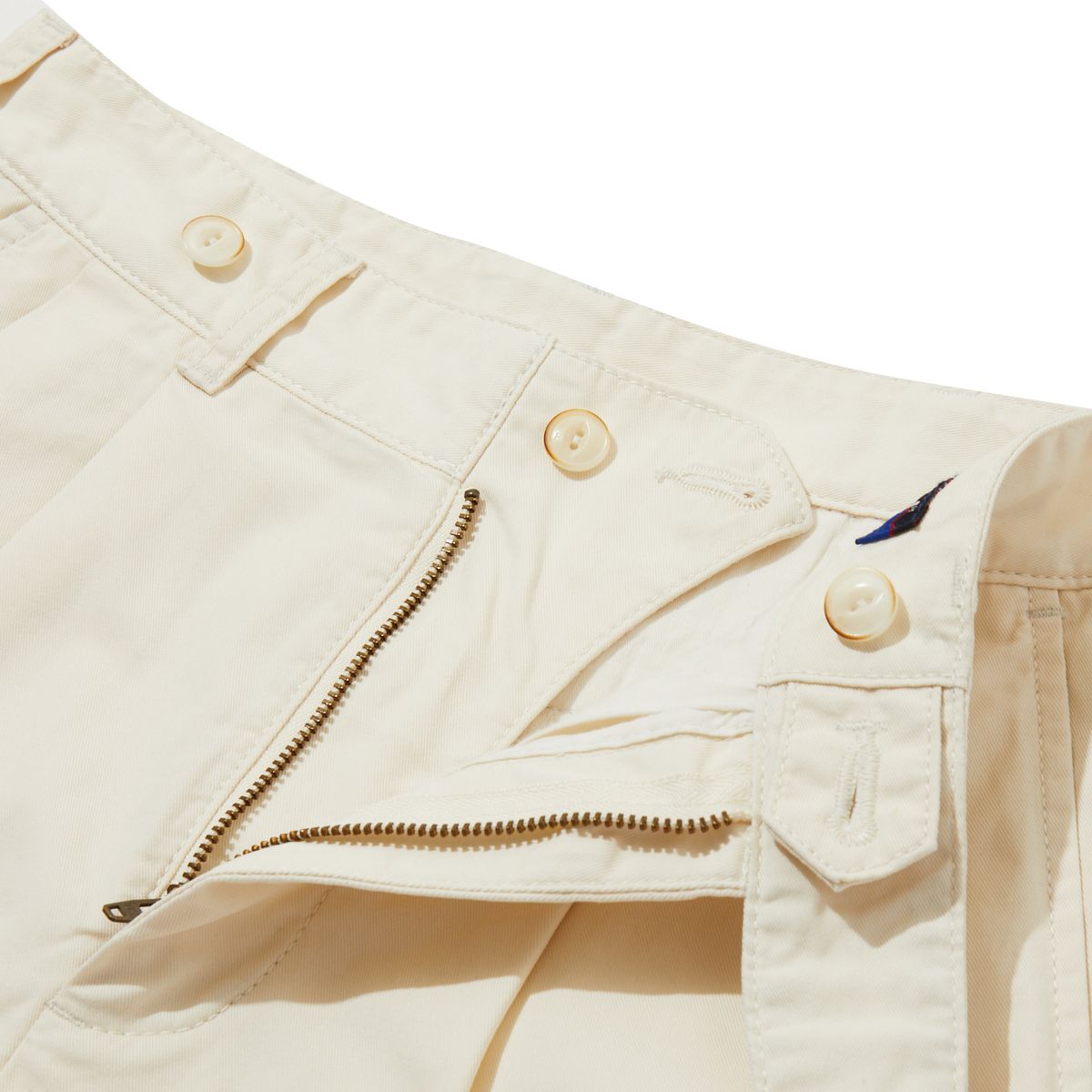 펜필드(PENFIELD) 가드너 테일러드 치노 쇼츠 아이보리_FR2WP55U