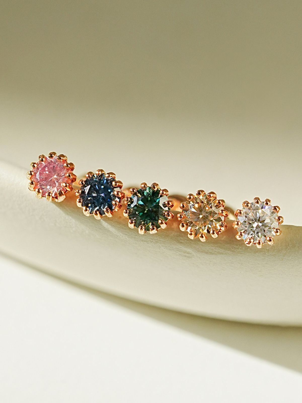 미니멀피어싱(MINIMALPIERCING) 14K 모이사나이트 다이아 샤이닝 피어싱 귀걸이