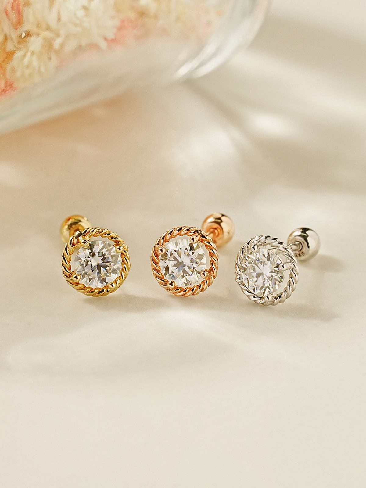 미니멀피어싱(MINIMALPIERCING) 14K 모이사나이트 다이아 엔젤링 피어싱 귀걸이 3부
