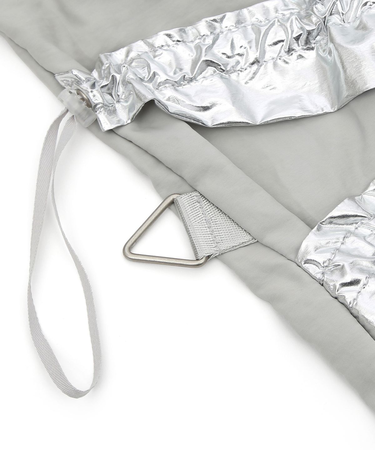 언더컨트롤 스튜디오(UNDERCONTROL STUDIO) 포켓 디테일 탈부착 스트랩 백팩 숄더백 여성 가방 2WAY LAYERED CABBAGE BAG / SILVER METAL LAYER