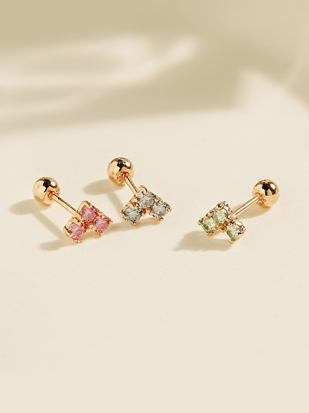 미니멀피어싱(MINIMALPIERCING) 14K 모이사나이트 다이아 블럭 하트 피어싱 귀걸이
