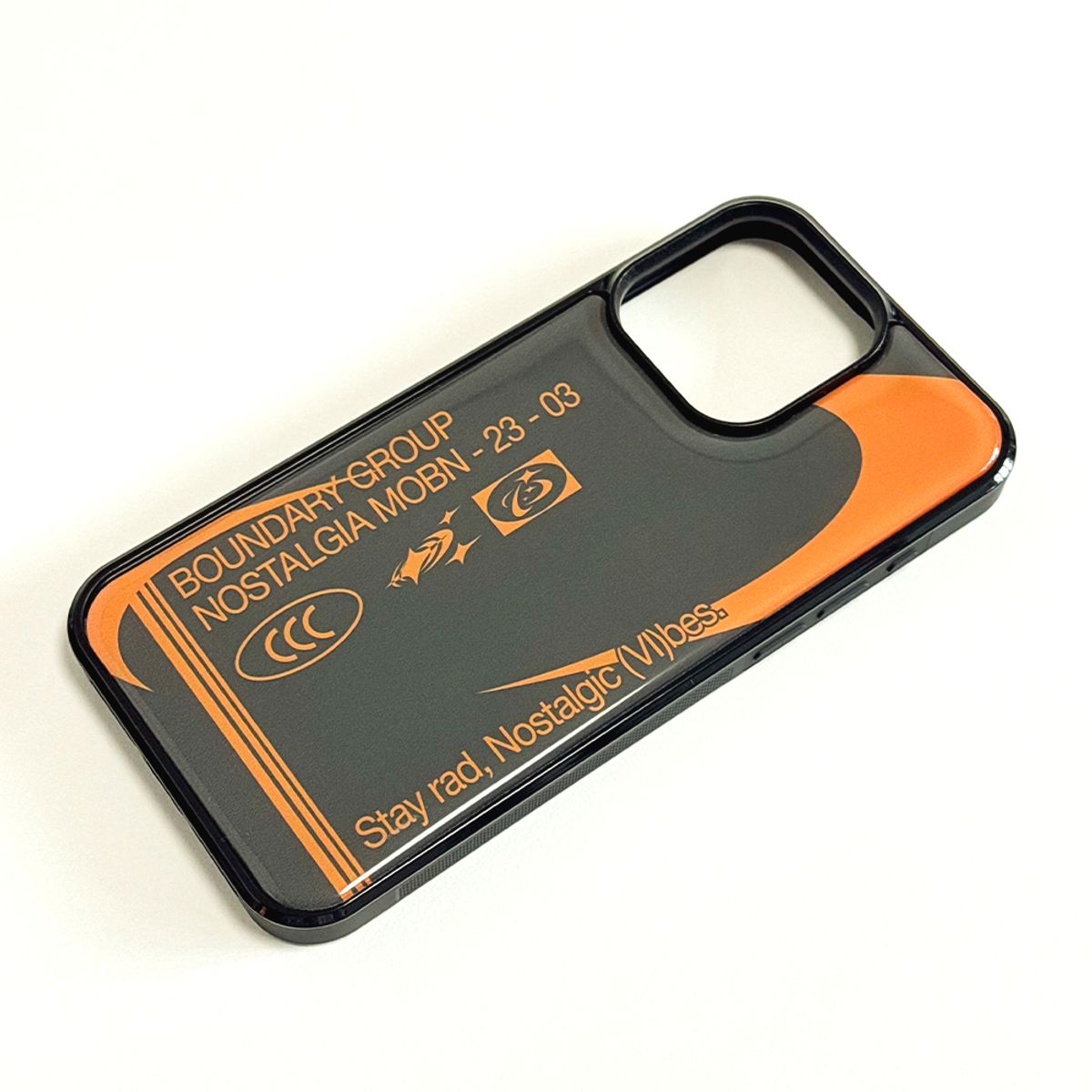 메모리즈바운더리(MEMORIESBOUNDARY) Dusty, Nostalgic Vibes Phone Case (DeepGreen/Orange)