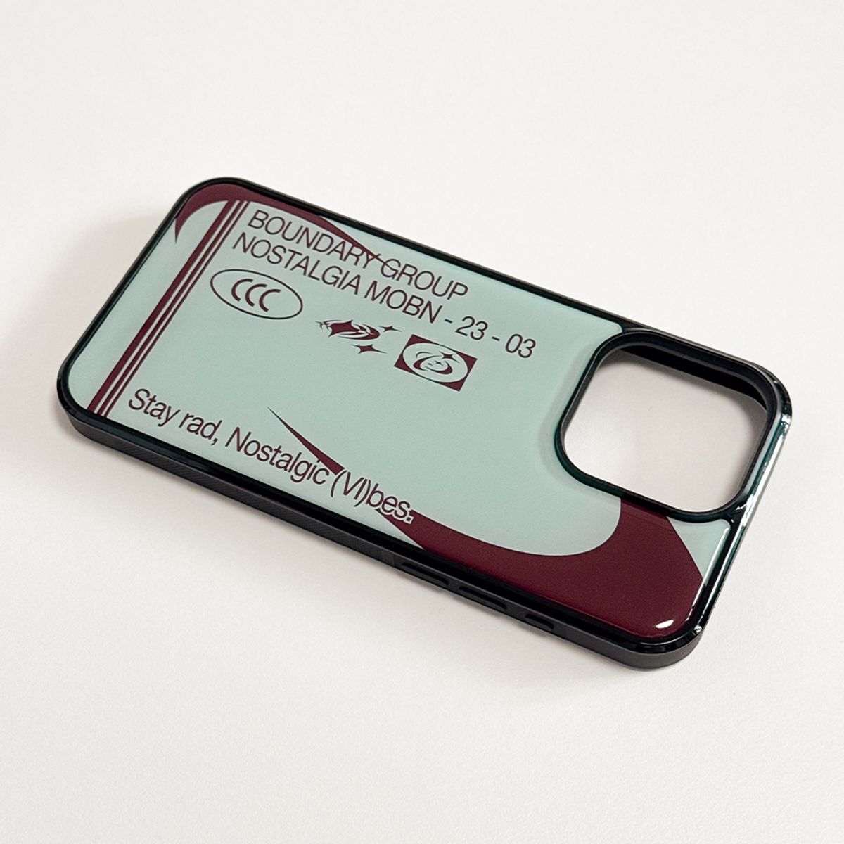 메모리즈바운더리(MEMORIESBOUNDARY) Dusty, Nostalgic Vibes Phone Case (PaleAqua/Burgundy)