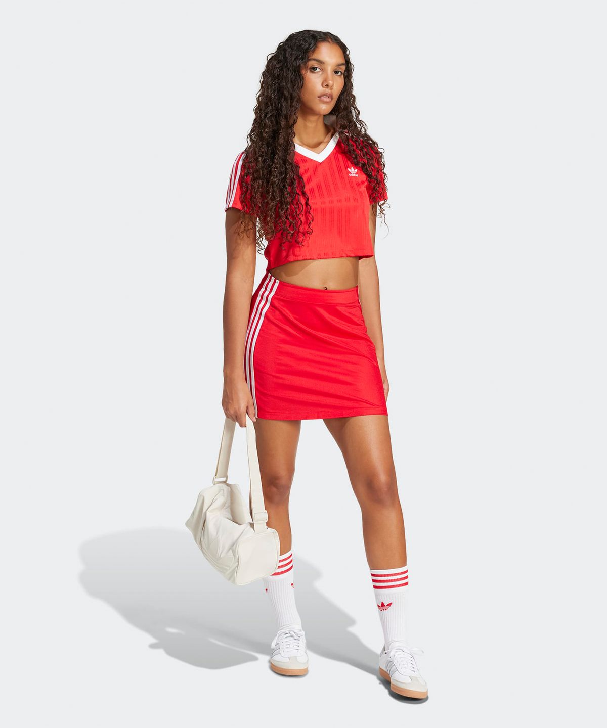 아디다스(ADIDAS) 풋볼 자카드 브이넥 크롭 폴로 셔츠 - 레드 / JD2607