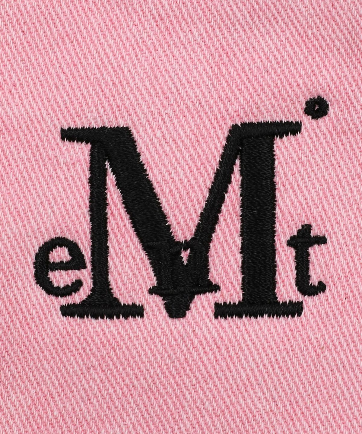 무센트(MUCENT) 키도 백 레더 패치 로고 와이드 데님 팬츠 남녀공용