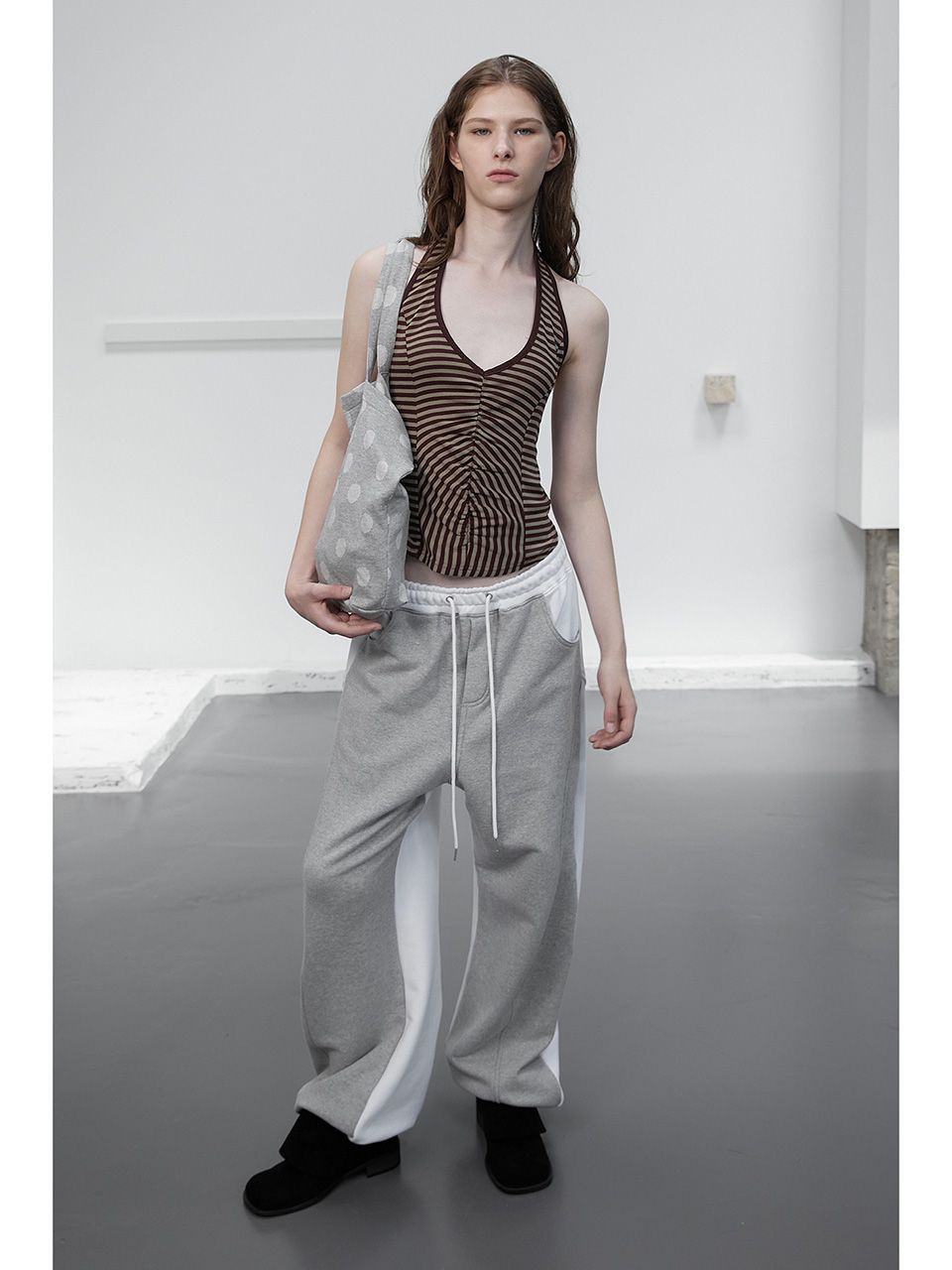 ★CERRIC★STRIPE HALTER NECK SLEEVELESS★1929★Ivory★韓国★ STRIPE HALTER NECK SLEEVELESS / IVORY - CERRIC