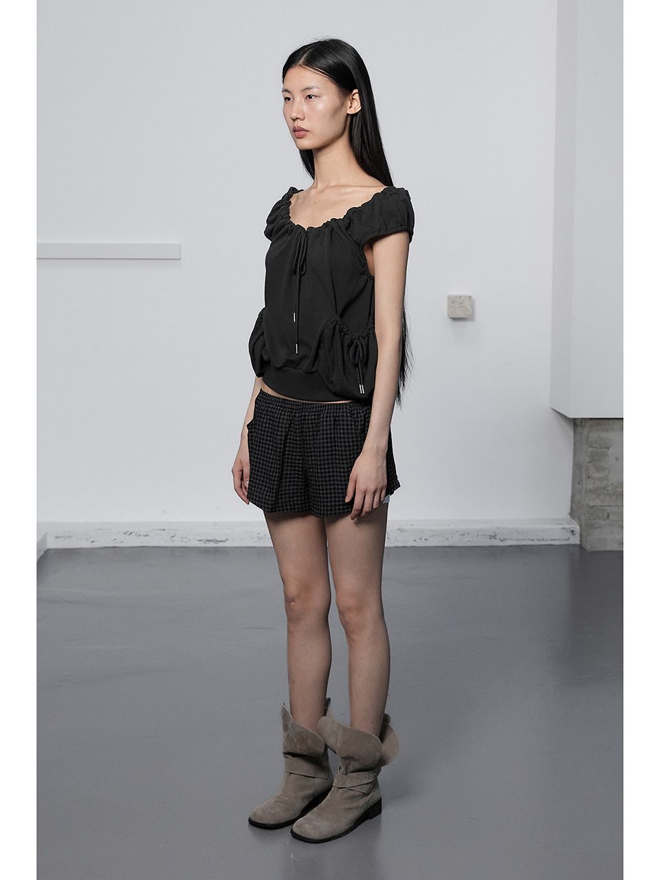 SWEAT HOODIE HALF TOP / BLACK