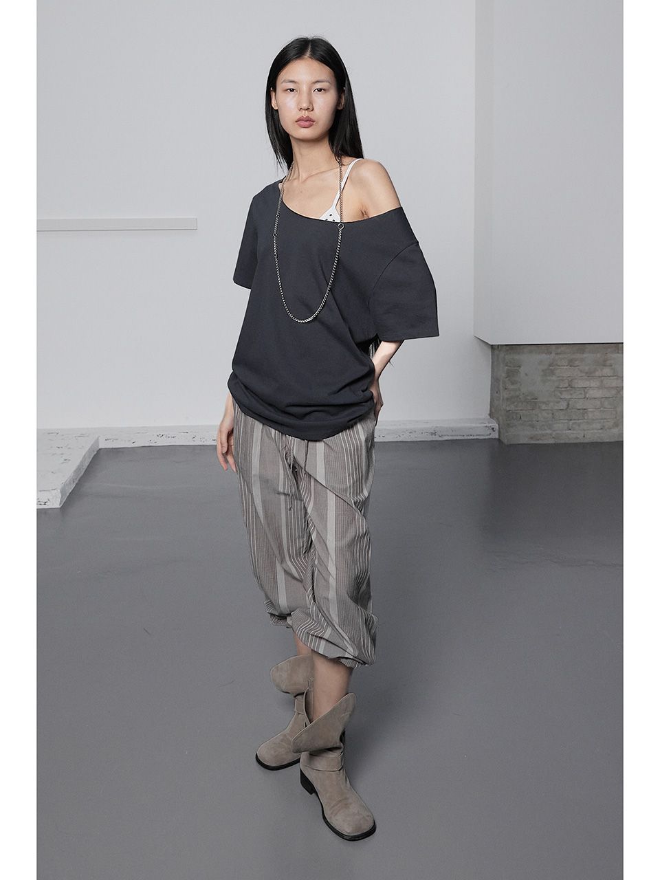 ONE SHOULDER LOOSE TOP / NAVY