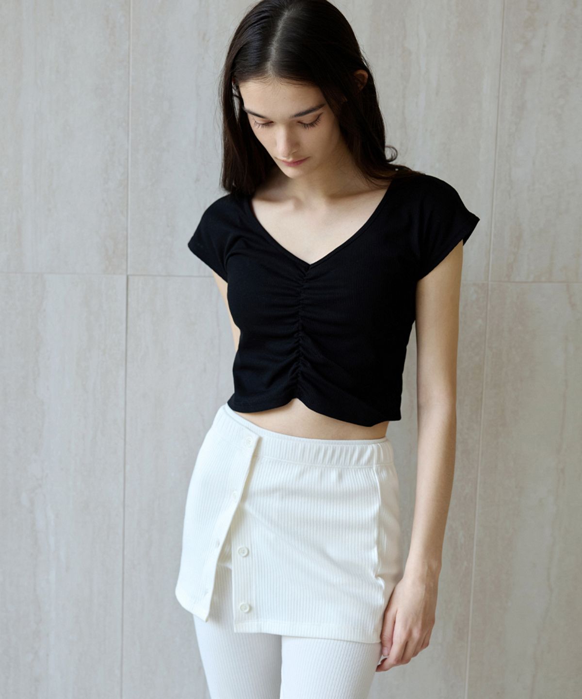 데비웨어(DEVIWEAR) 줄리 셔링 캡 슬리브 DEVI-T0130-블랙