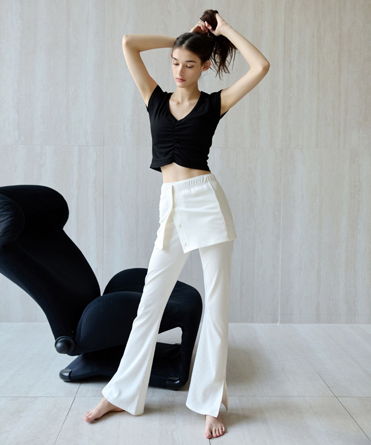 데비웨어(DEVIWEAR) 줄리 셔링 캡 슬리브 DEVI-T0130-블랙