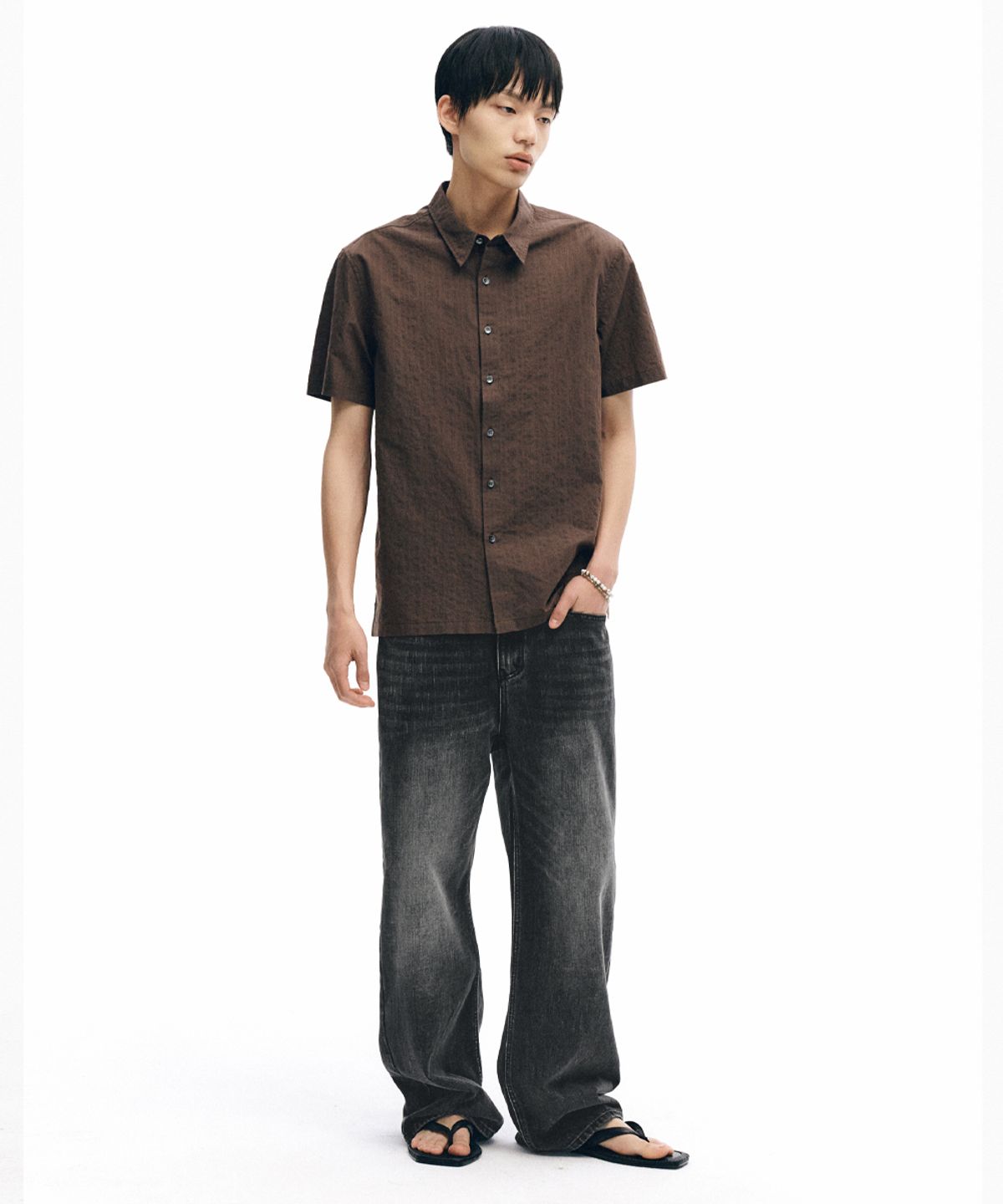 인템포무드(INTEMPOMOOD) 샤인 워싱 데님 팬츠_블랙