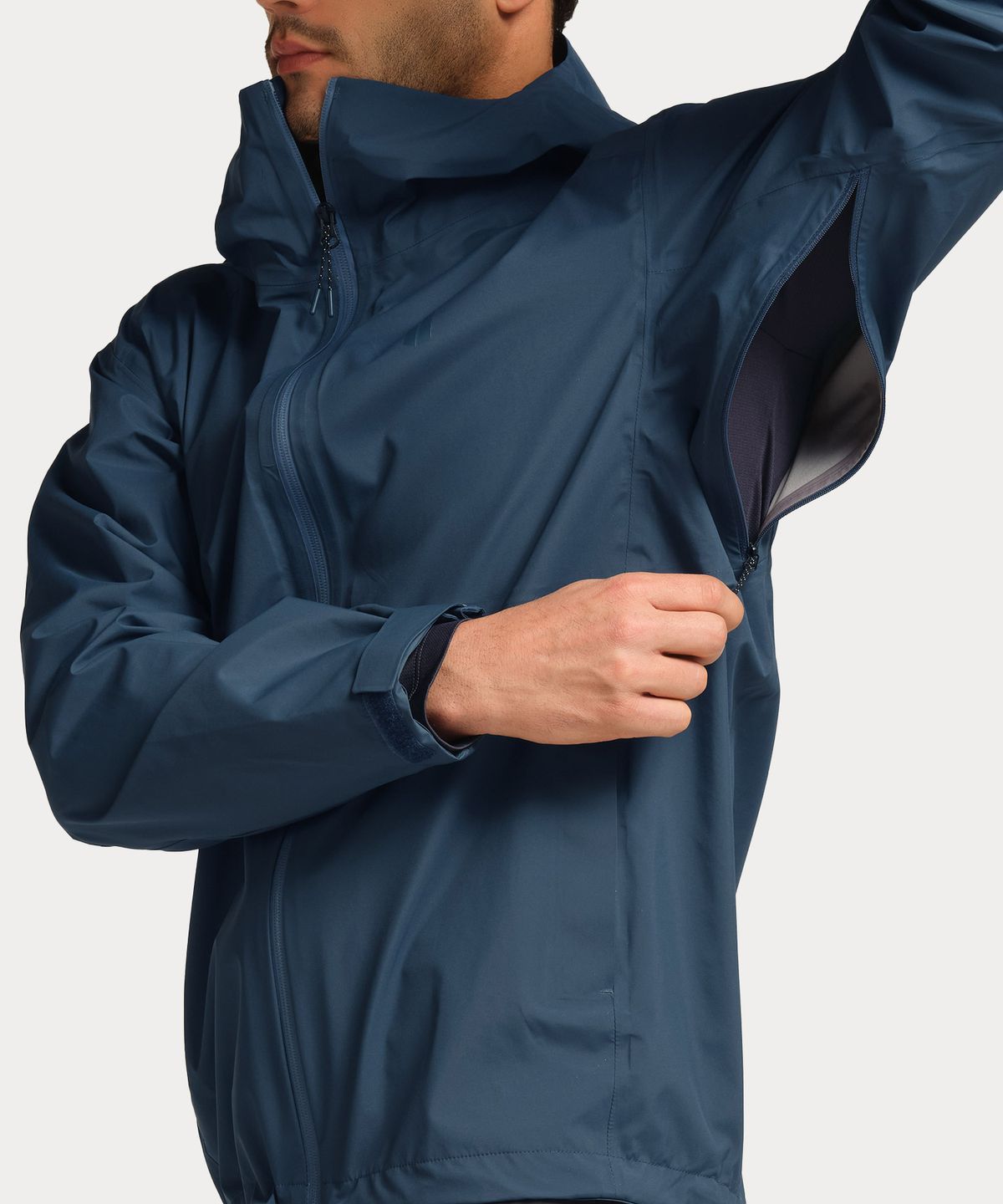 도이터(DEUTER) 디스텝 3Layer 방수 자켓(남)