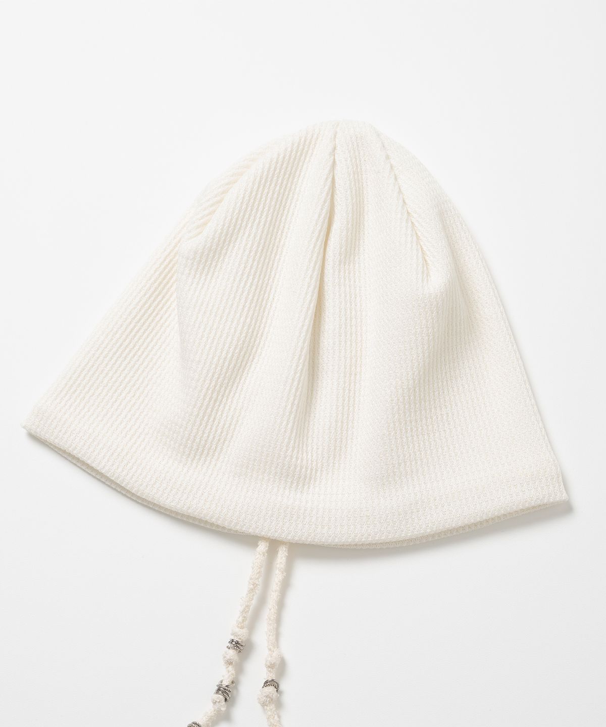 밀로 우먼(MILLO WOMEN) 와플 스트링 비니 [아이보리]