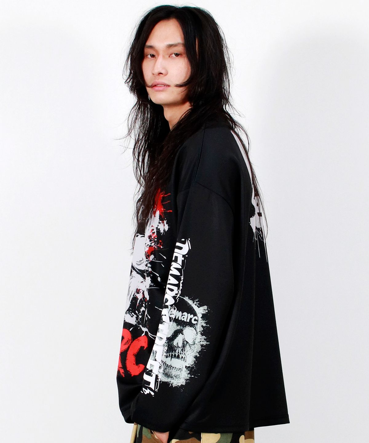 드마크(DEMARC) M PUNK SKULL GRAPHIC OVERSIZE T-SHIRT