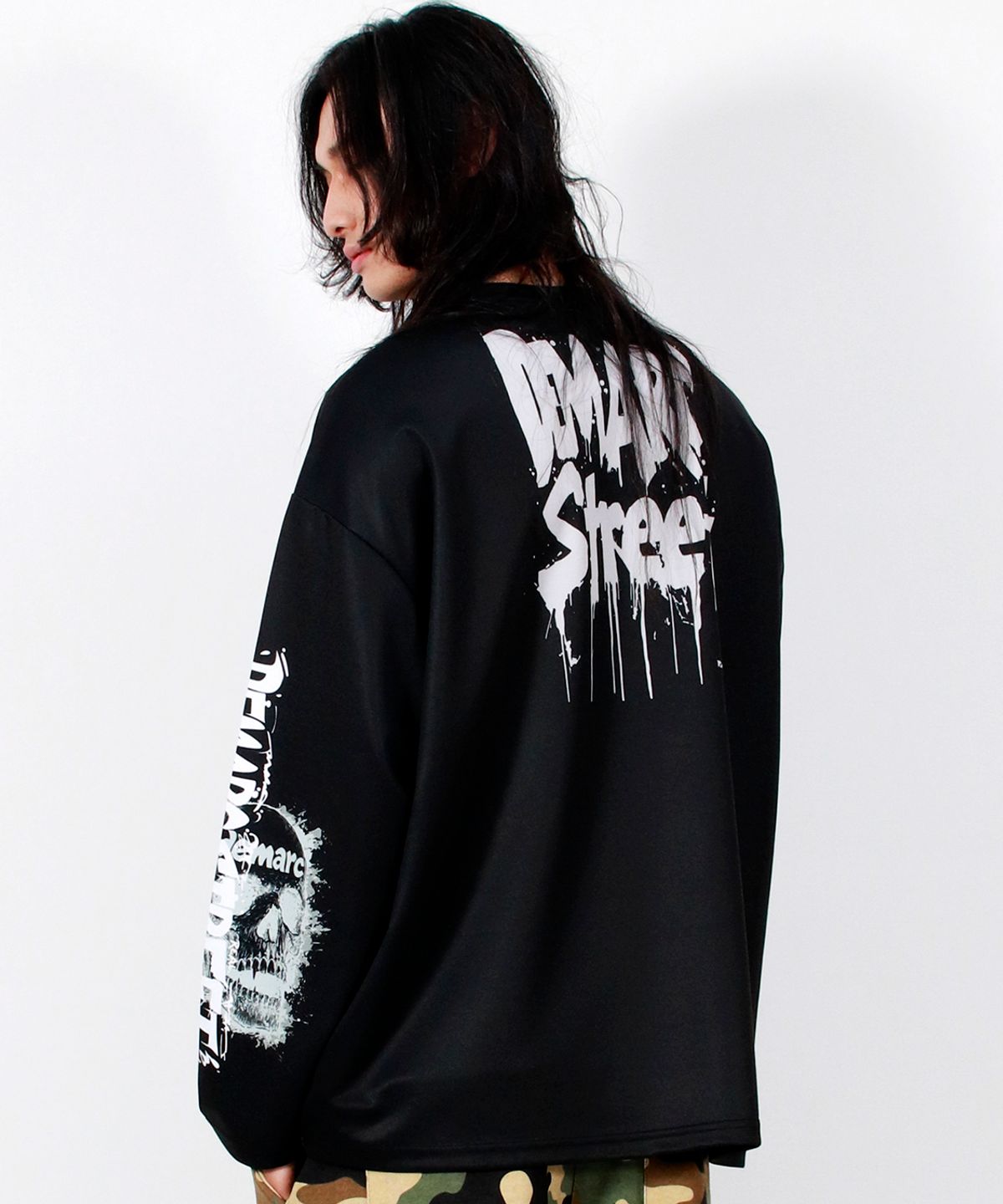 드마크(DEMARC) M PUNK SKULL GRAPHIC OVERSIZE T-SHIRT