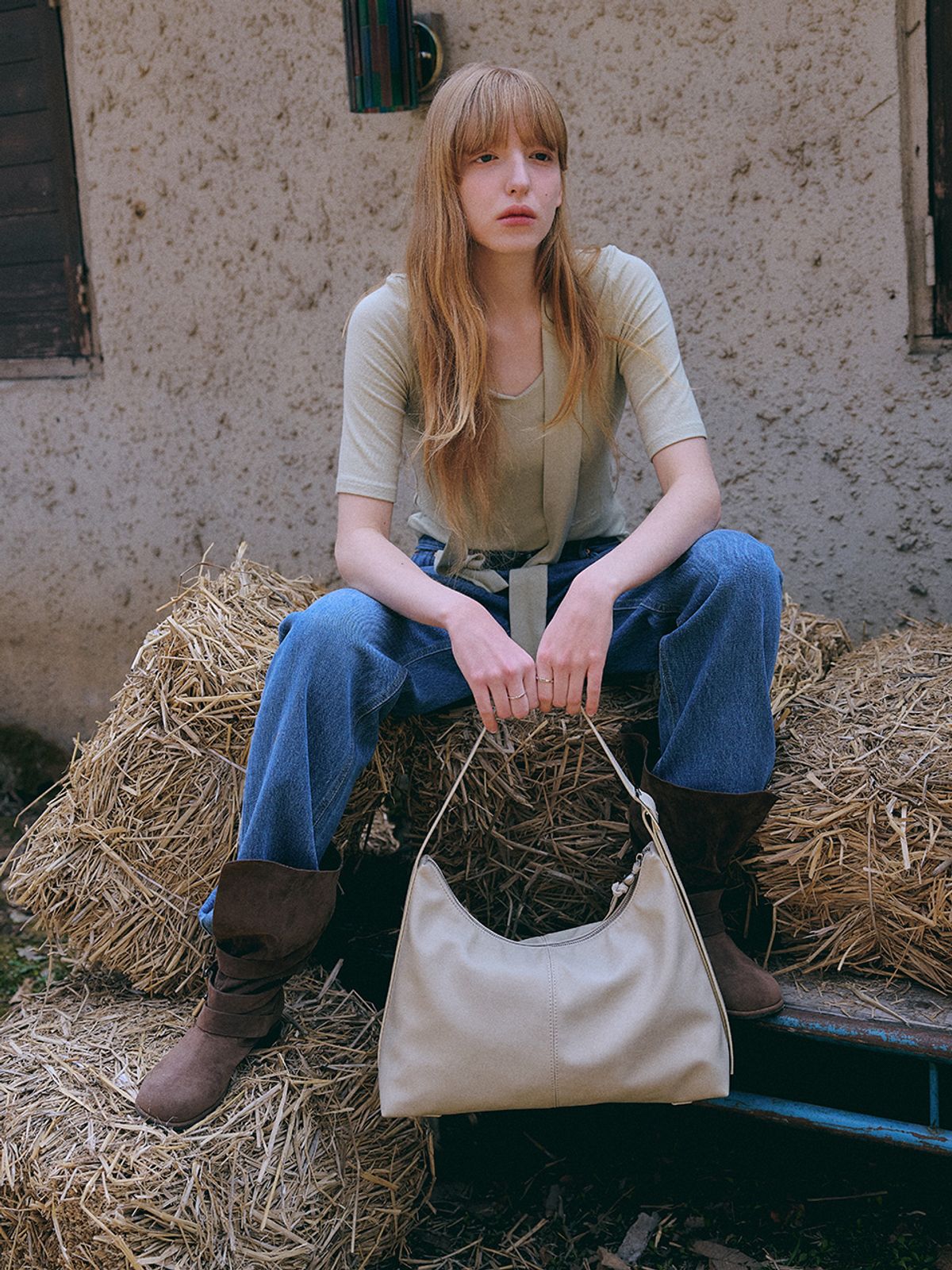 데누(DENU) [아울렛] Jane Buckle Boulder Bag [BEIGE]