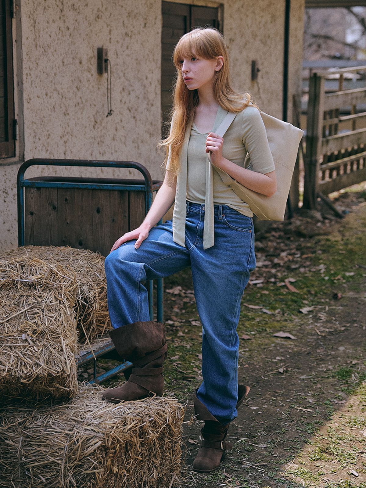 데누(DENU) [아울렛] Jane Buckle Boulder Bag [BEIGE]