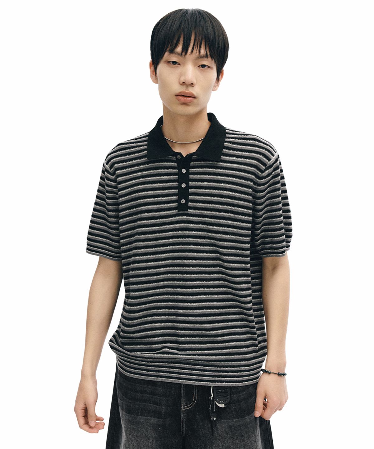 인템포무드(INTEMPOMOOD) 호라이즌 스트라이프 카라 니트_블랙