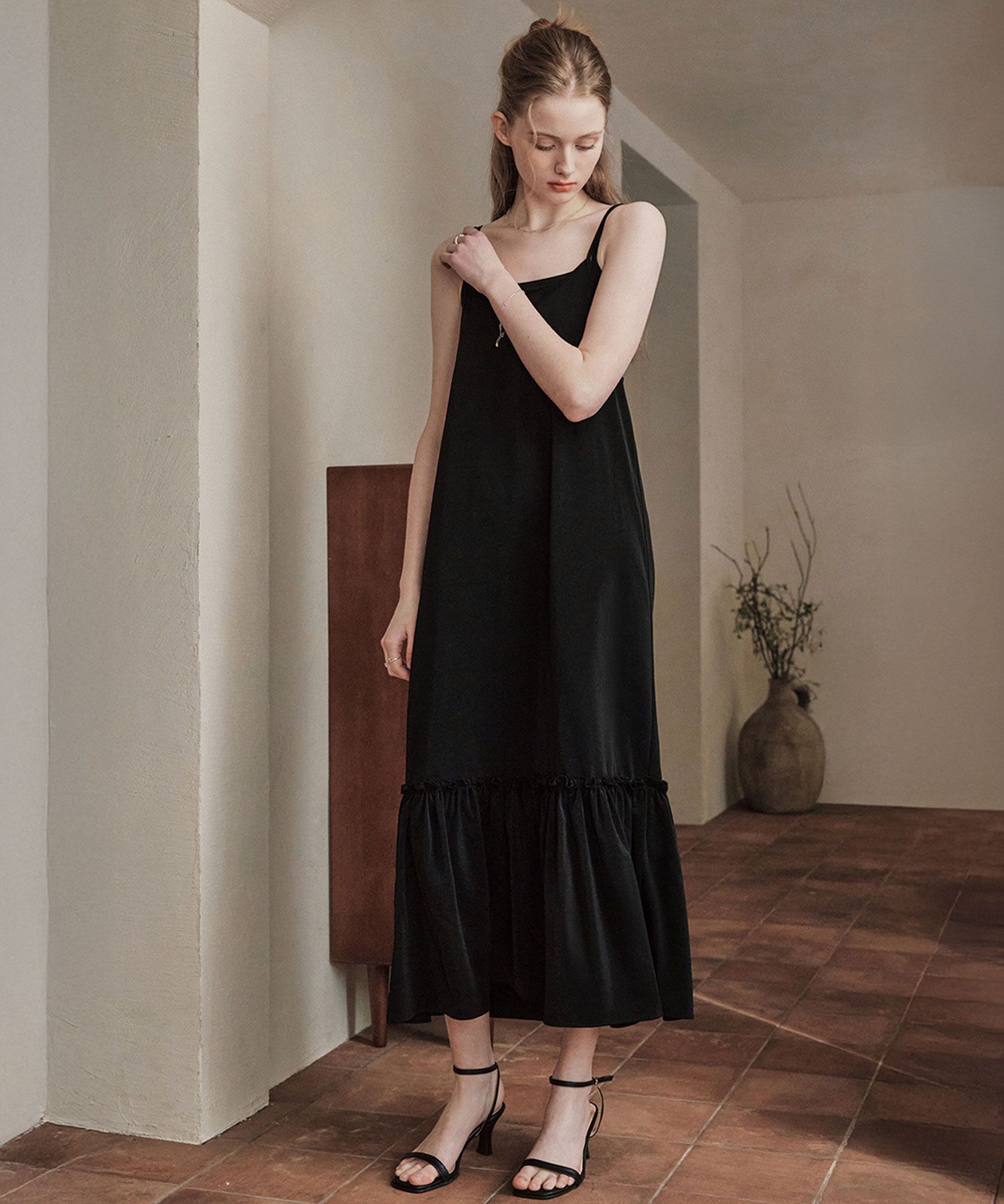 ZERO STREET ■ Back string frill one piece MUSINSA公式 | ZERO STREET Back string frill one piece/black