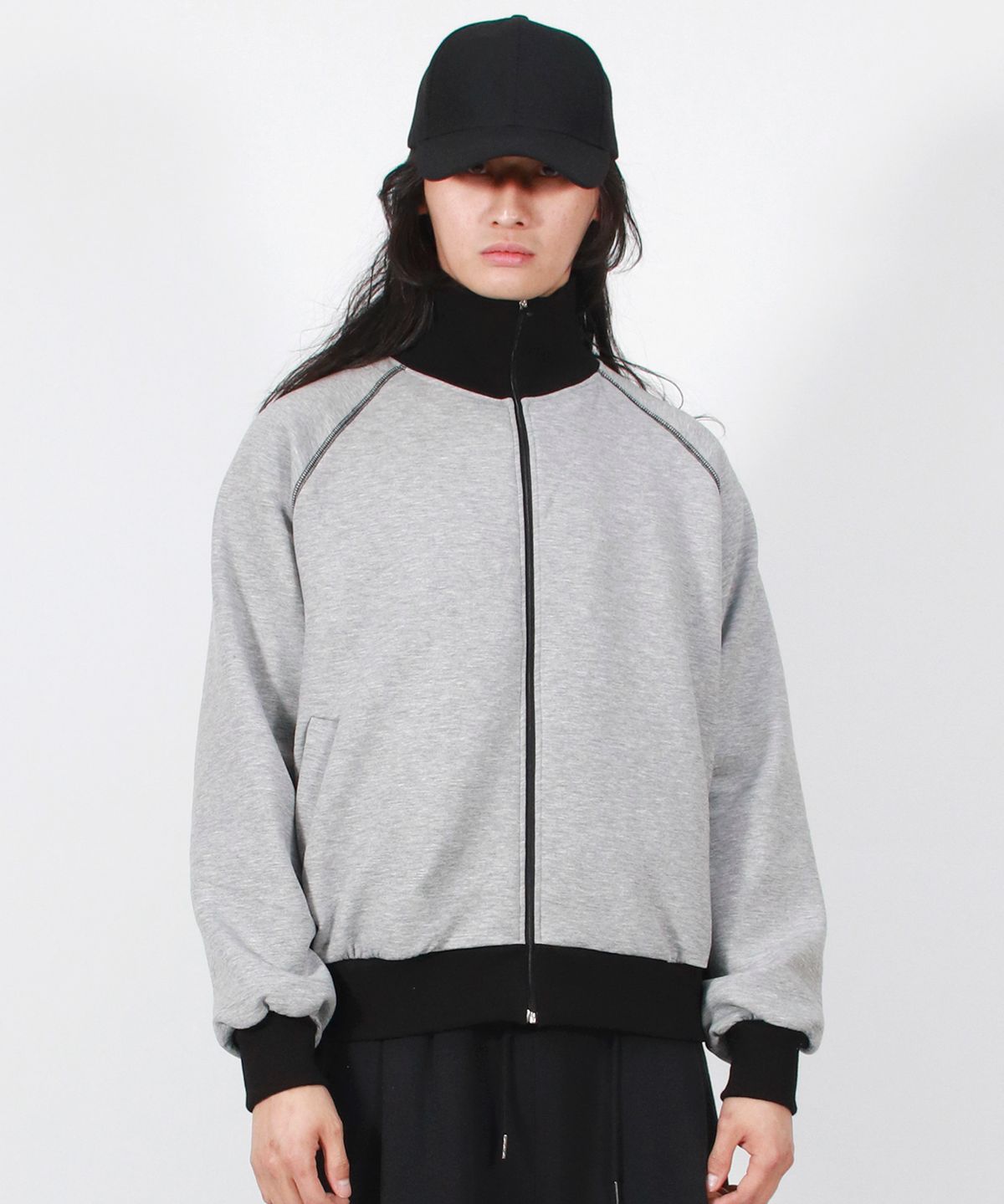 드마크(DEMARC) M COLOR STITCH NEOPRENE LOGO BLOUSON JUMPER GREY