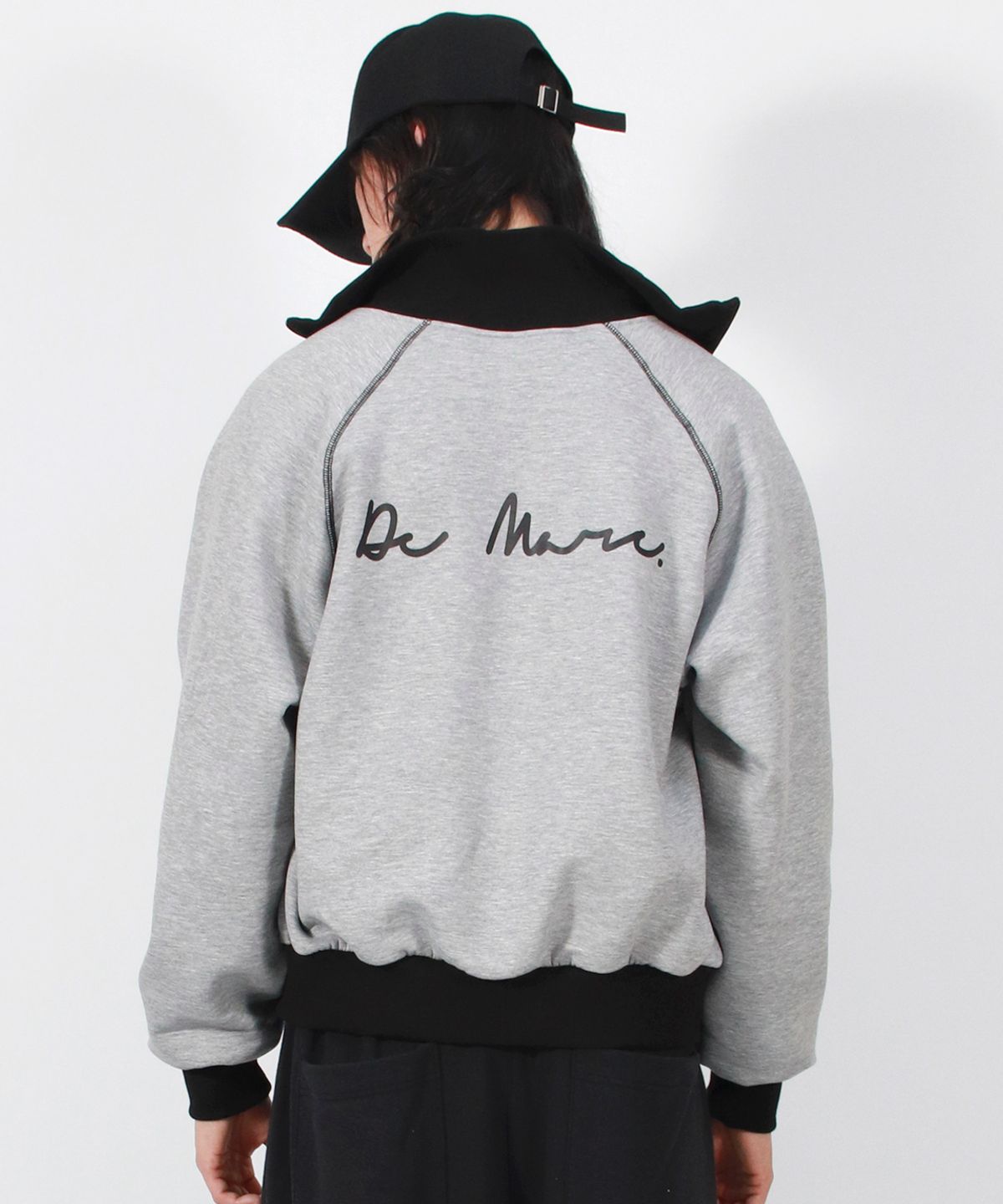 드마크(DEMARC) M COLOR STITCH NEOPRENE LOGO BLOUSON JUMPER GREY