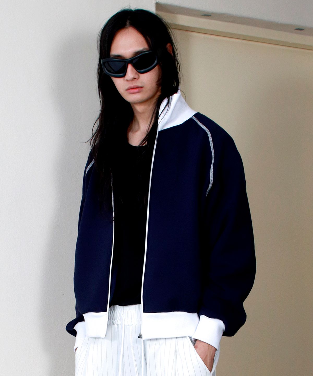 드마크(DEMARC) M COLOR STITCH NEOPRENE LOGO BLOUSON JUMPER NAVY