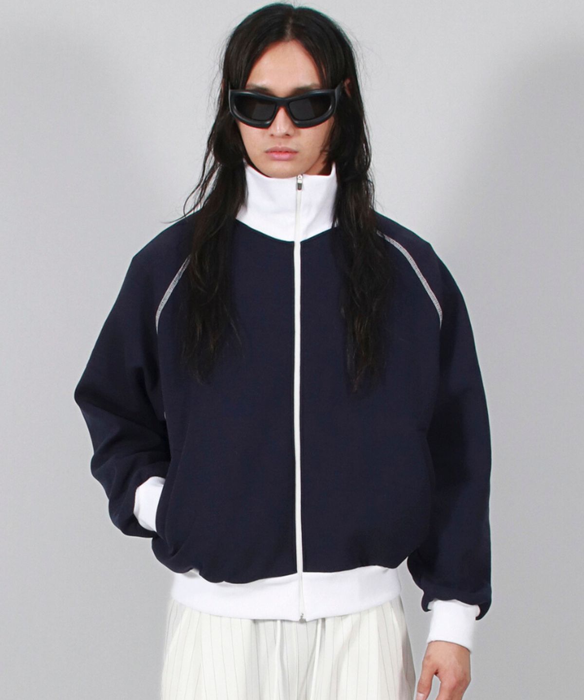 드마크(DEMARC) M COLOR STITCH NEOPRENE LOGO BLOUSON JUMPER NAVY