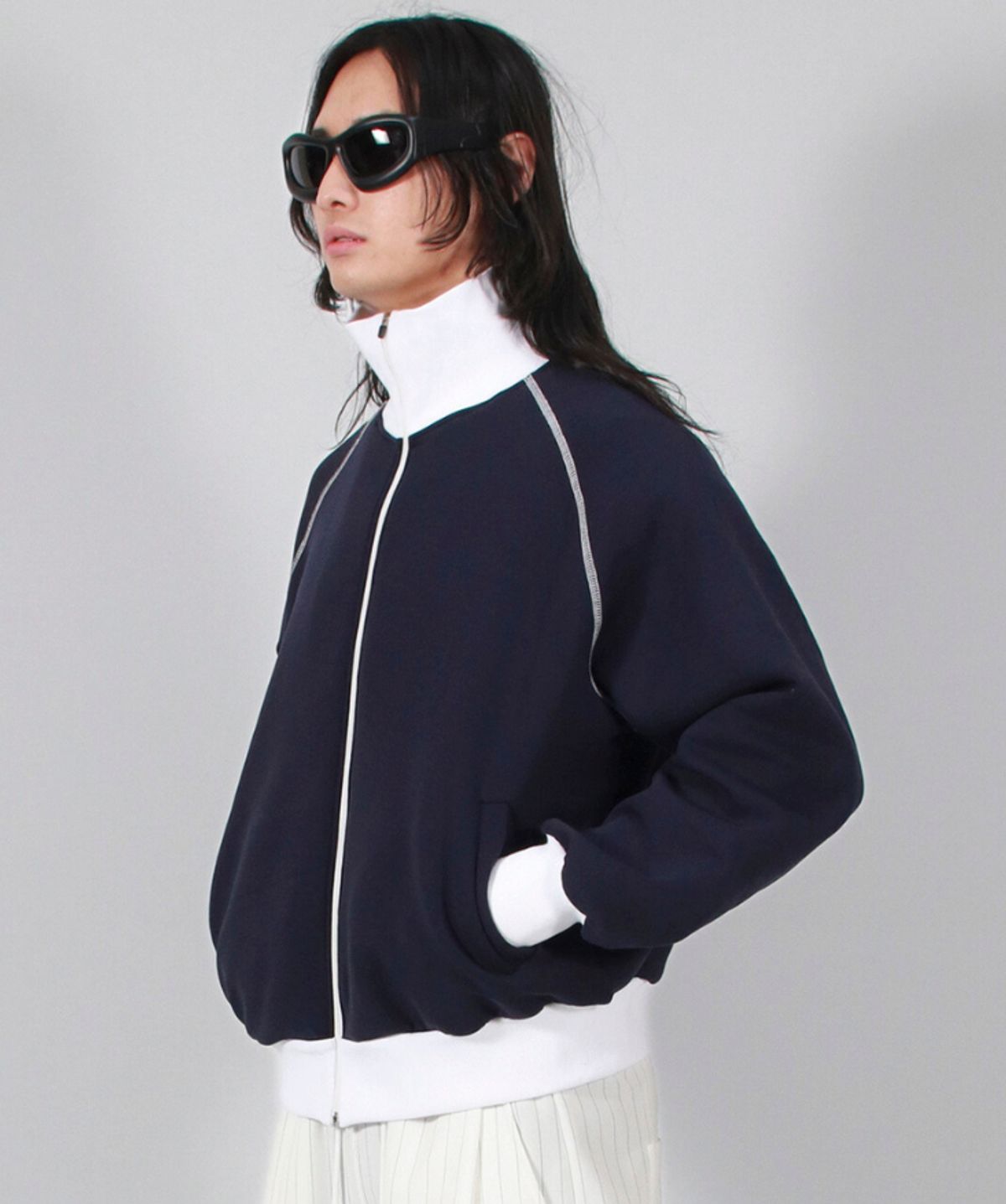 드마크(DEMARC) M COLOR STITCH NEOPRENE LOGO BLOUSON JUMPER NAVY