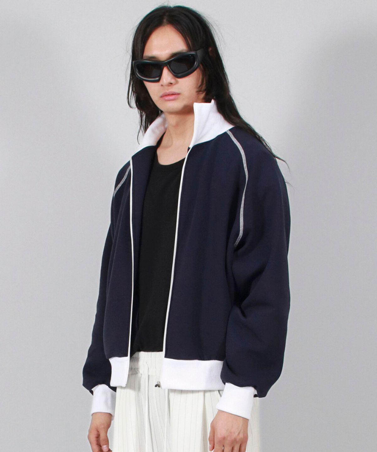 드마크(DEMARC) M COLOR STITCH NEOPRENE LOGO BLOUSON JUMPER NAVY
