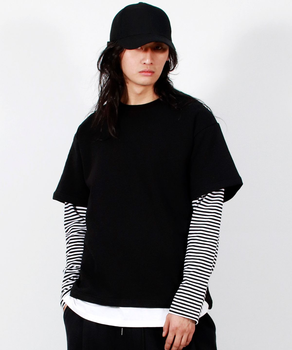 드마크(DEMARC) M LAYERED SLEEVE BOXY FIT CREW NECK T-SHIRT BLACK