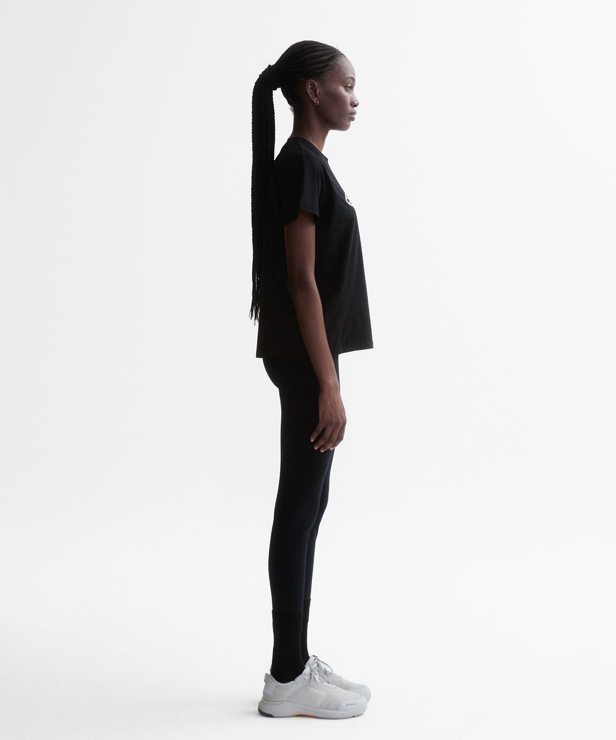 미나수(MENASOO) VENODE Three Track Logo Active Tshirts_Black (Basic Fit)