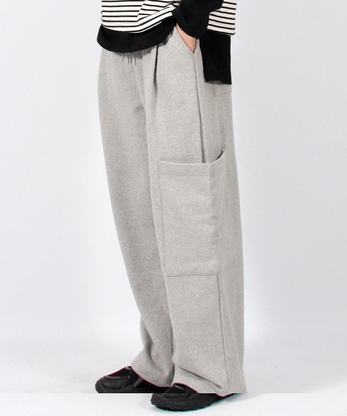 드마크(DEMARC) M SIDE POCKET WIDE ONE-TUCK REAL STREET SWEAT PANTS GREY