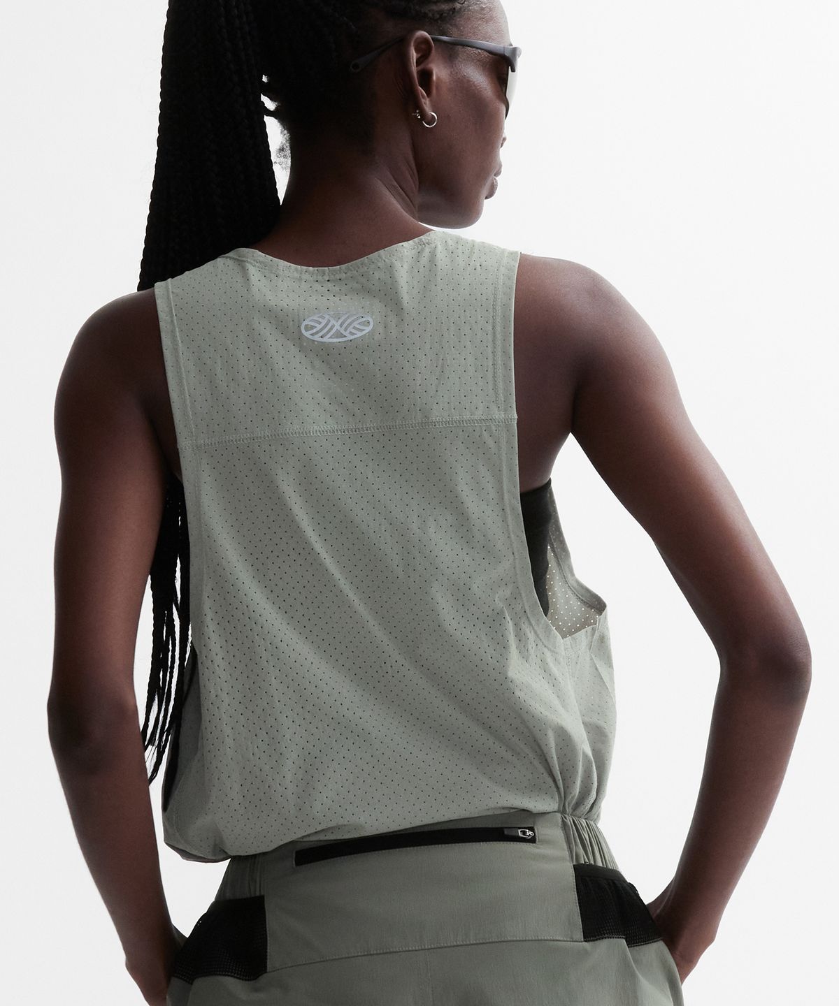 미나수(MENASOO) VENODE Three Track Logo Active Sleeve_Beige